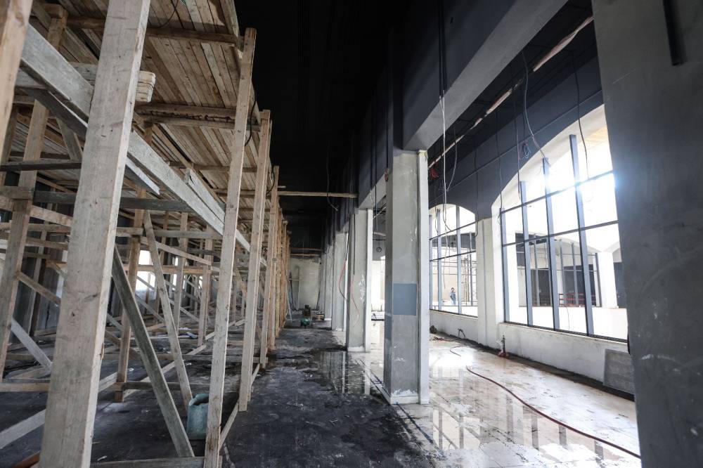 أمين عام وزارة الاقتصاد الرقمي والريادة تتفقد مراكز الخدمات الحكومية في الجنوب