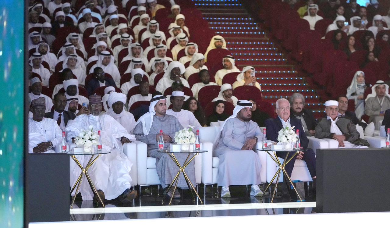 «أمير الشعراء» في حلقته الثانية المباشرة يؤهل عبدالرحمن الحميري وعبدالسلام أبوحجر  