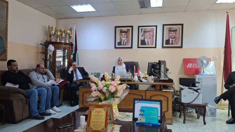 المومني تعقد اجتماعًا مع مندوبي قاعات امتحانات الثانوية العامة للدورة التكميلية 2024