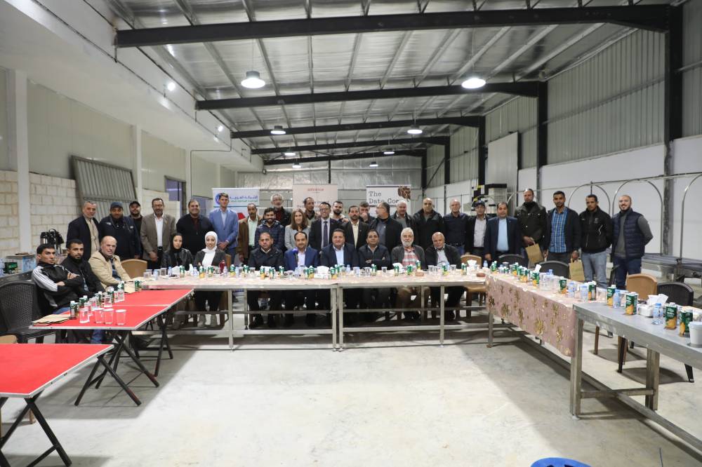 وزارة الزراعة وادفانس كونسلتنج يطلقان حملة لقطاع التمور بعنواناحمِ مزرعتك 