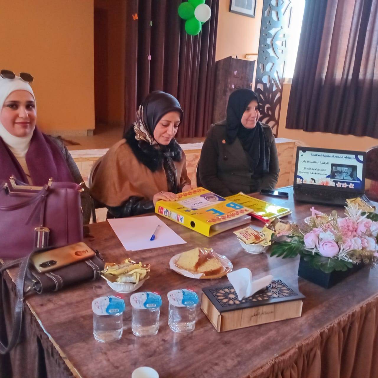 ورشة نقاشية حول مضمون الوحدات الدراسية للمستوى الثاني لتخصصات BTEC  في تربية معان 