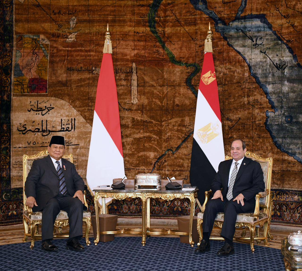 الرئيسان المصري الاندونيسي يبحثان  سبل تعزيز التعاون الثقافي والعلمي بين البلدين الصديقين