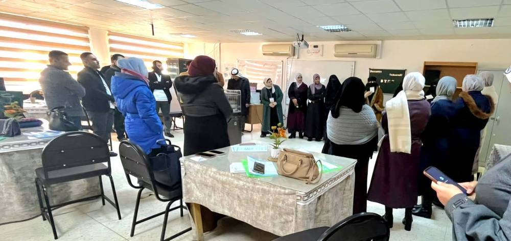 الحباشنة يتابع انطلاق الورشات التدريبية لمعلمي الحاسوب حول مادة المهارات الرقمية على مستوى مدارس مديرية معان