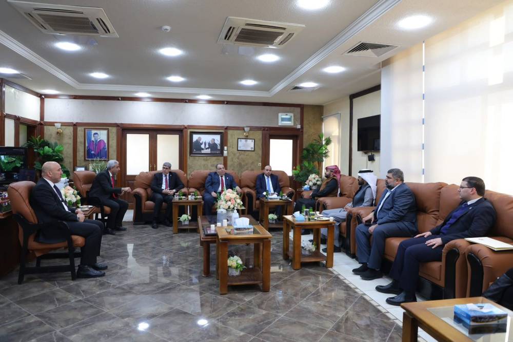 وزير الشباب يكرم الفائزين في مهرجان إبداعات طلبة الإعلام 2024 بجامعة الزرقاء