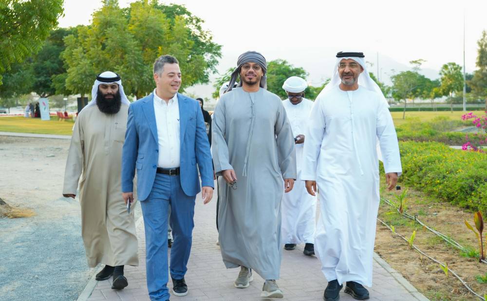 مبادرة المشاؤون بالفجيرة تناقش آليات تعزيز الهوية وترسيخ قيم الانتماء