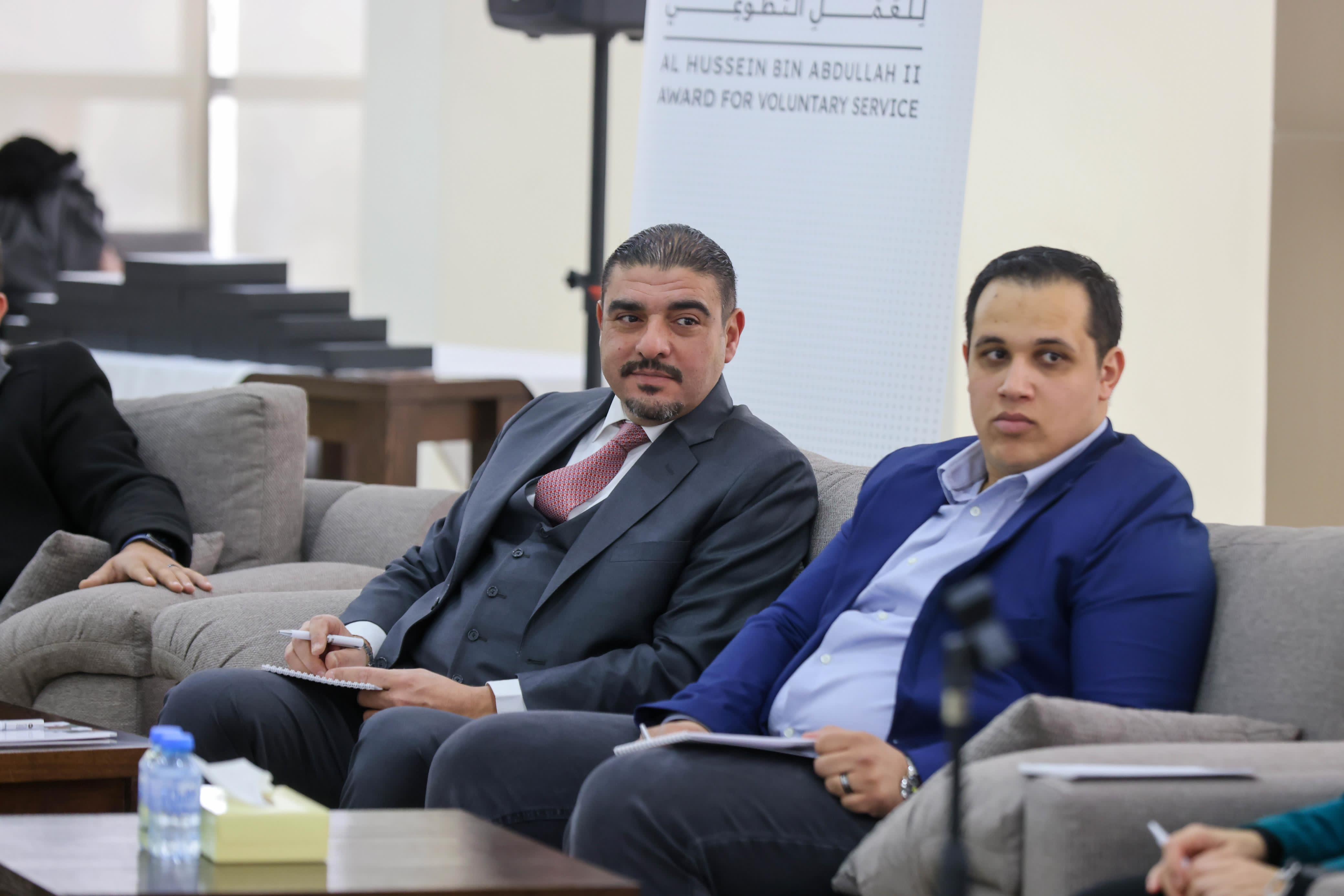 وزير الشباب يلتقي  اللفائزين  والمتأهلين في الدورة الثانية لجائزة الحسين بن عبدالله للعمل التطوعي 