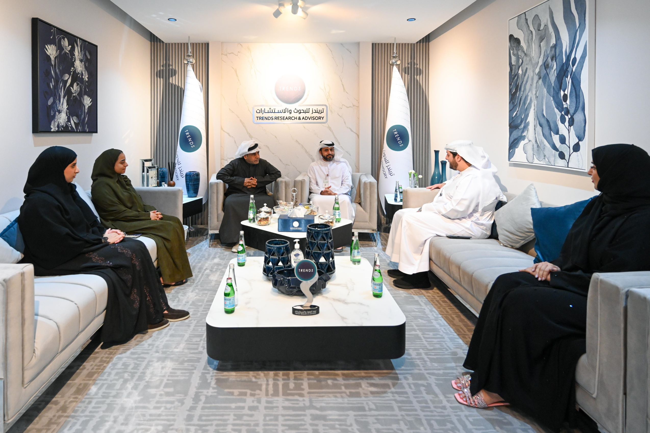 اتفاقية تعاون بحثي بين باروميتر تريندز العالمي وفريقي صون العلم  وربدان التطوعيين 