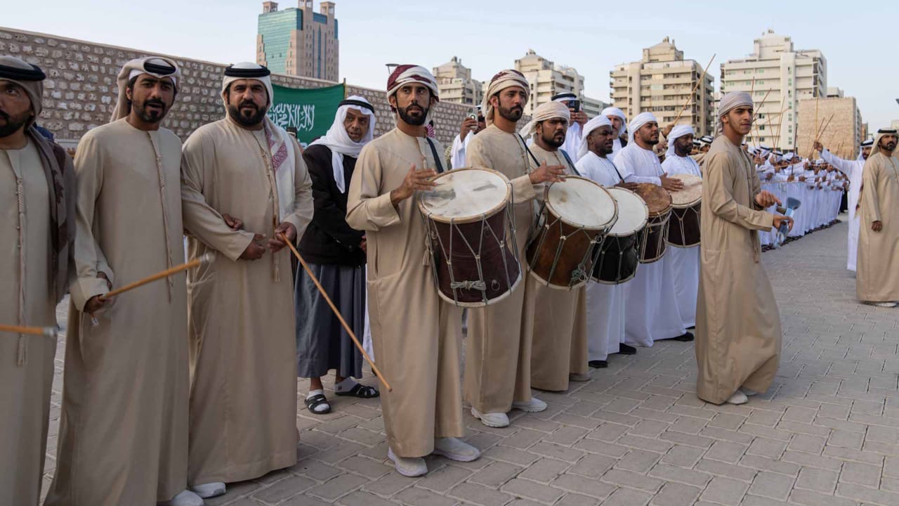 حاكم الشارقة يشهد انطلاق فعاليات أيام الشارقة التراثية