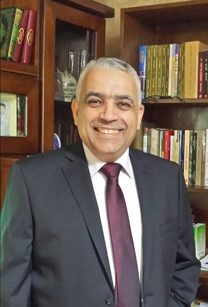 الفوتيك جاهز مولاي والخيل مسرجه … ونحن رهن أمرك