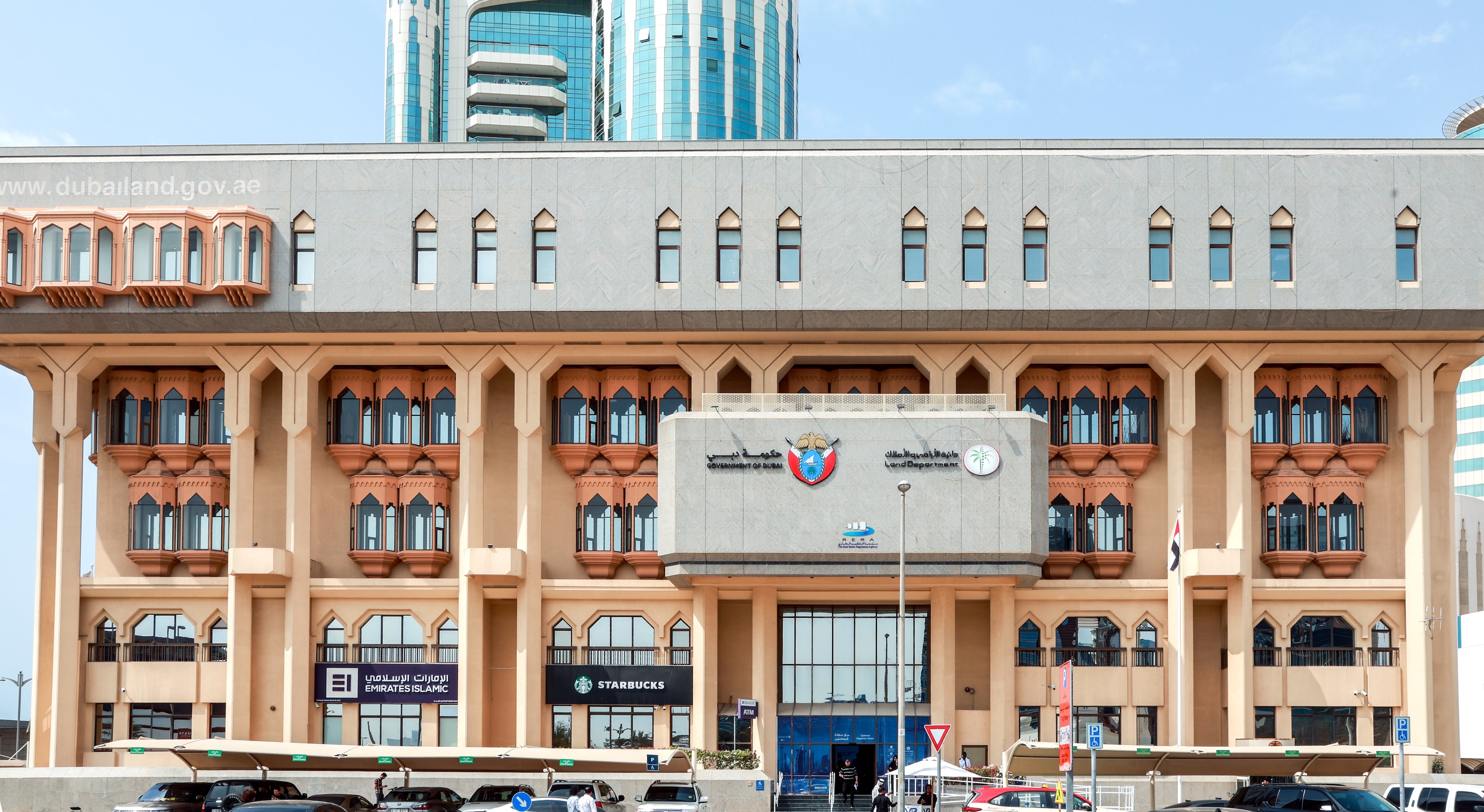معرض آي بي إس ينطلق غدًا الإثنين في مركز دبي التجاري العالمي بتنظيم  أراضي دبي