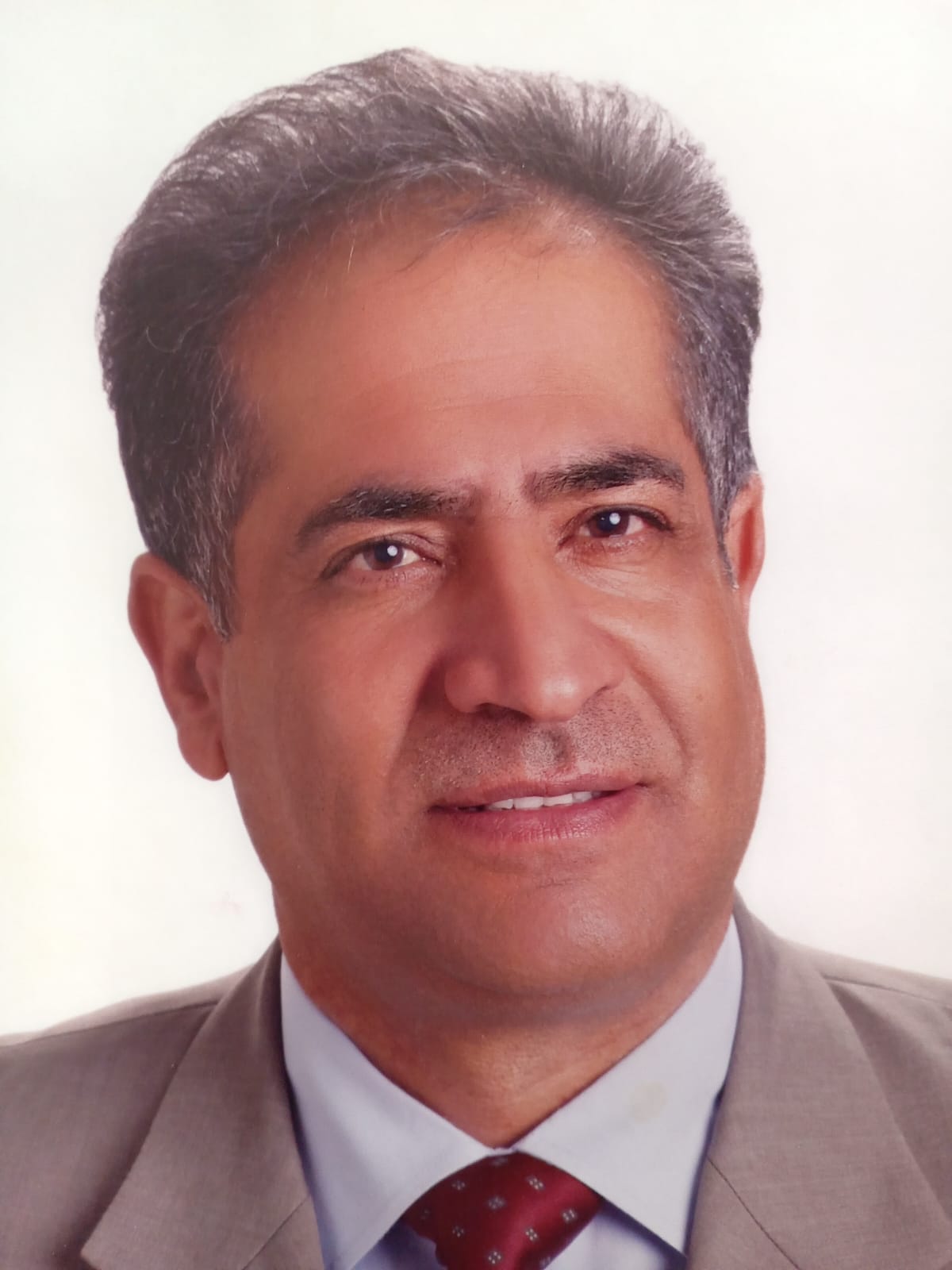 مشروع القانون،، ،وحاجتنا إلى الحكمة وإعادة الثقة ؟ كتب نايف المصاروه. 