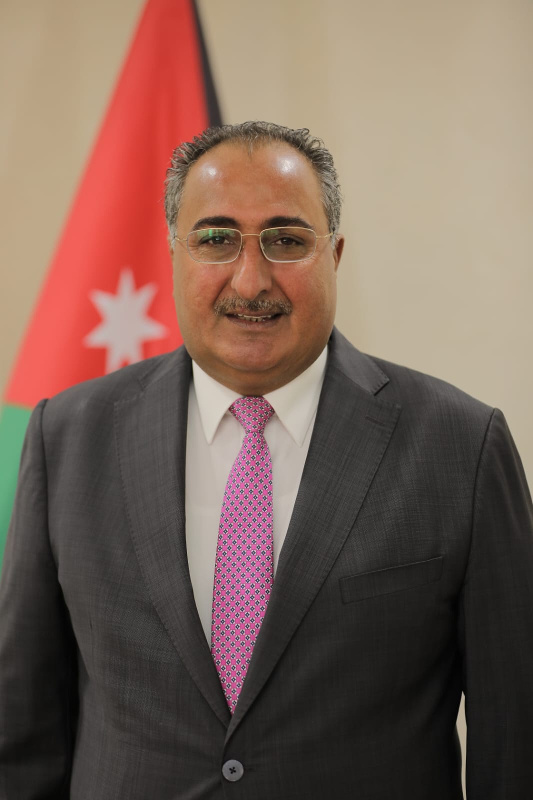 الخصاونة: محاولات المساس بأمن الأردن عمل جبان وخيانة عظمى يرفضها كل أردني