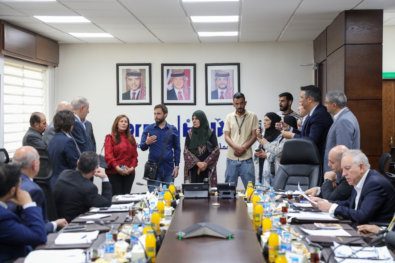 السياحة : تكرم أدلاء سياحيين من ذوي الإعاقة البصرية و السمعية خلال انعقاد أولى جلسات المجلس الوطني للسياحة