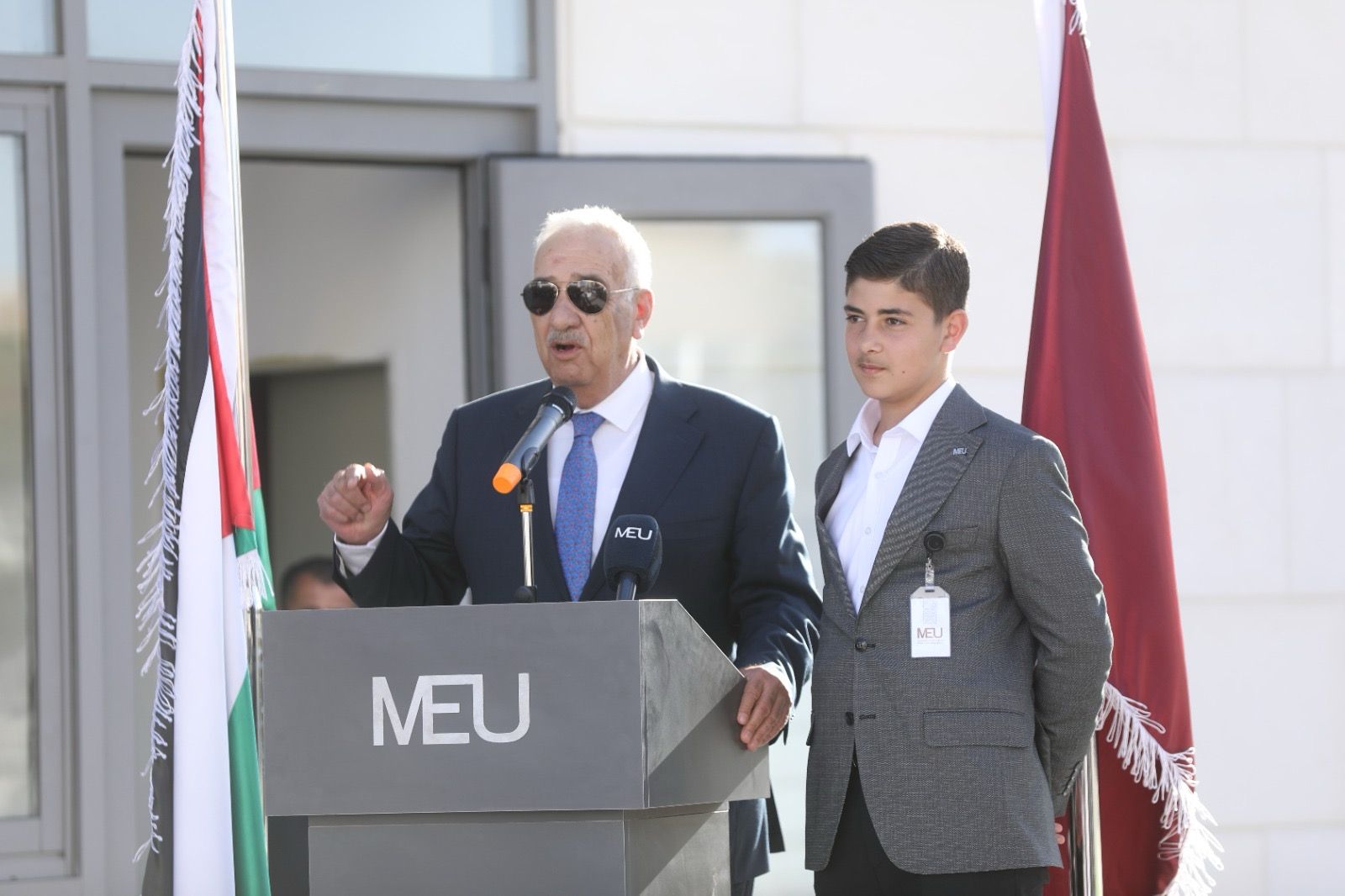 أكثر من 1300 خرّيج وخريجة يبدون إعجابهم لما بدت عليه الشرق الأوسط في ملتقاهم الأول  