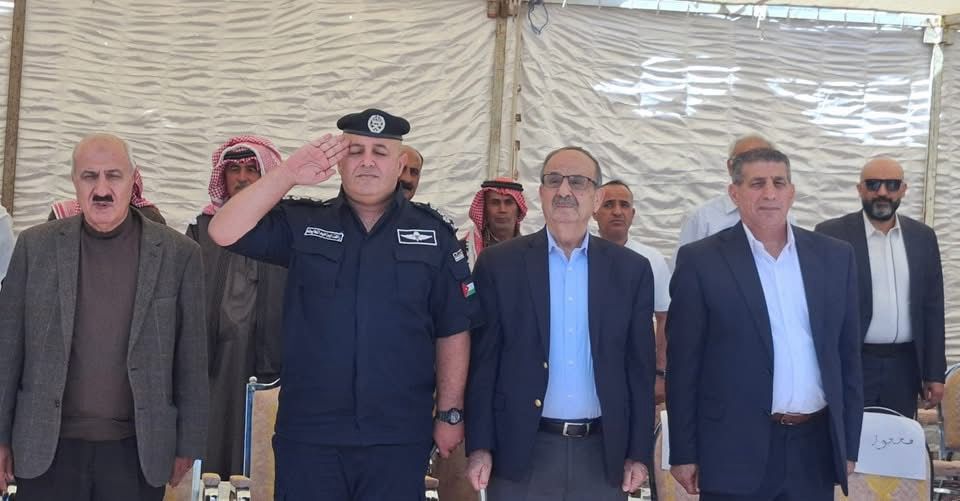 وزير الصناعة والتجارة يفتتح مركز الإعلاف في ماعين .