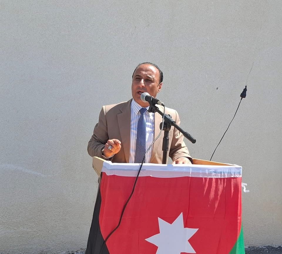 وزير الصناعة والتجارة يفتتح مركز الإعلاف في ماعين .