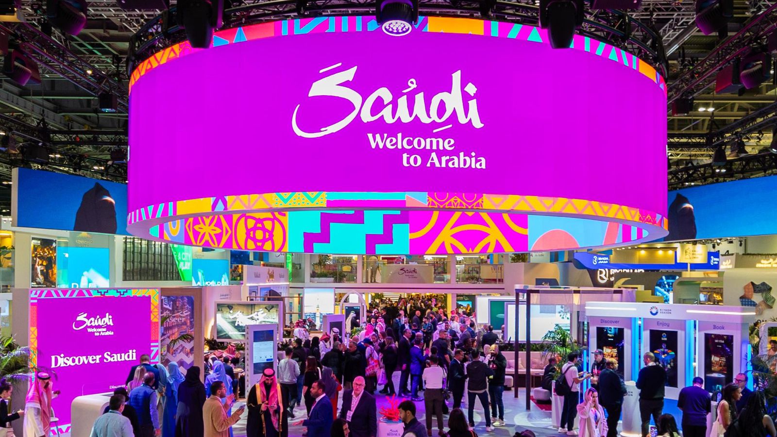  جناح “أرض السعودية”، ضم 51 منصة عرض في سوق السفر العربي 2025