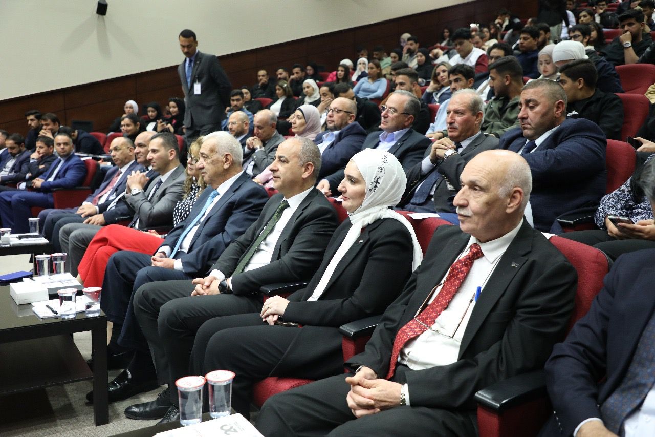 الخصاونة في حواريات الشرق الأوسط: الشباب البترول والغاز والطاقة الحقيقية للأردن