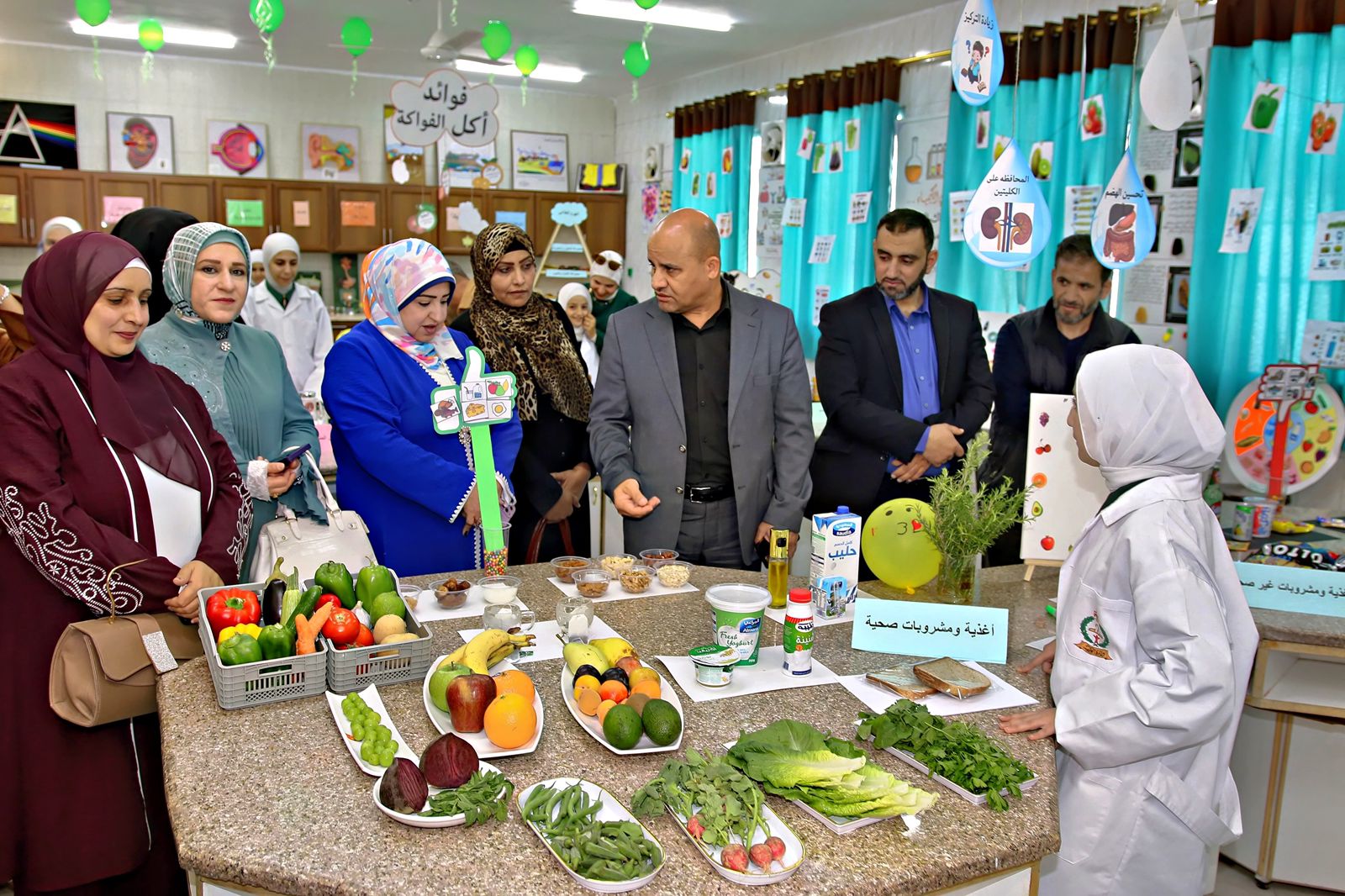 الحباشنة يفتتح معرض الغذاء الصحي لمدارس تربية معان