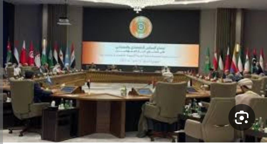 العراق يتسلم رئاسة القمة العربية التنموية الإقتصادية والإجتماعية من لبنان