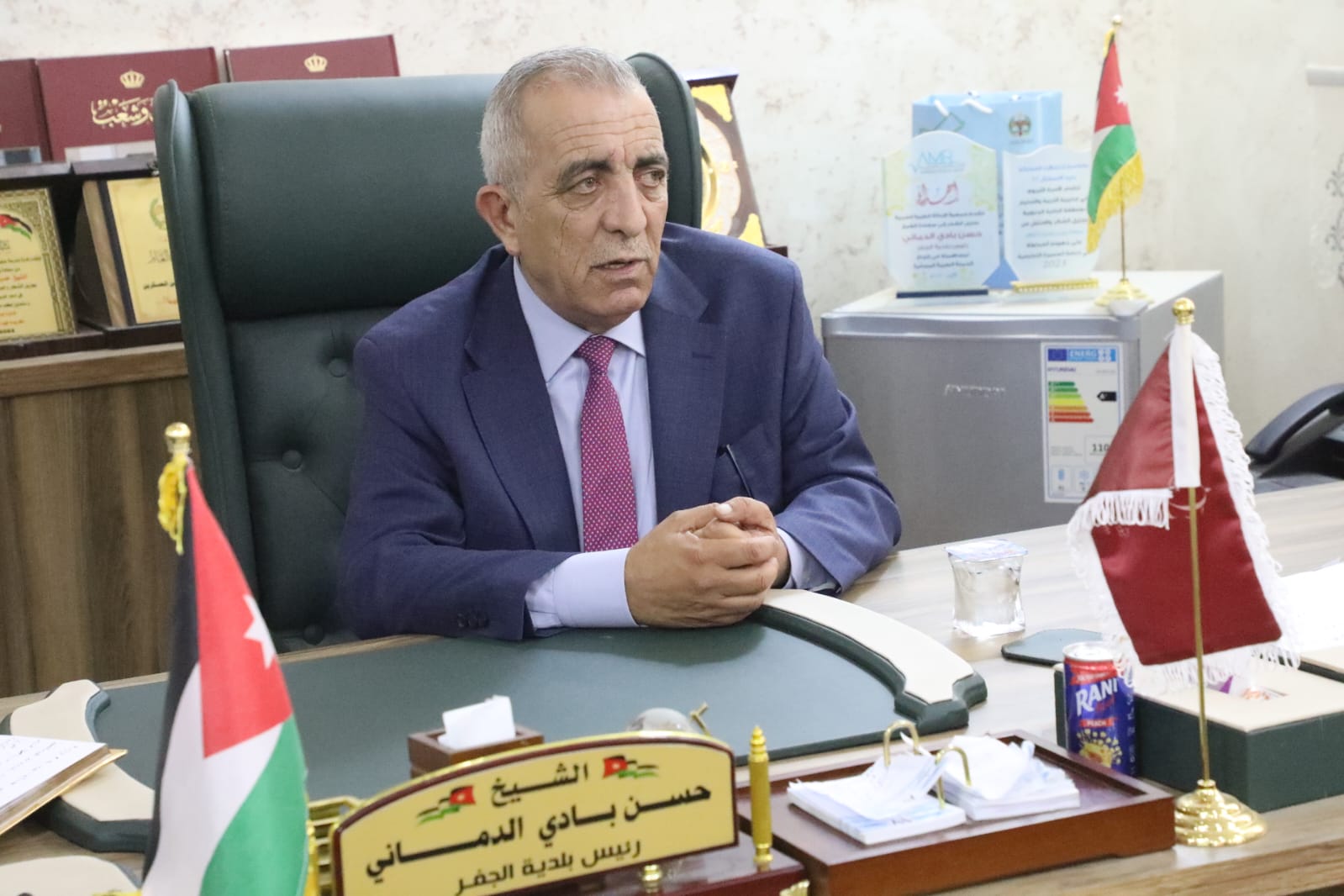 الرواشدة يقرر تأسيس مكتبة للطفل في قضاء الجفر