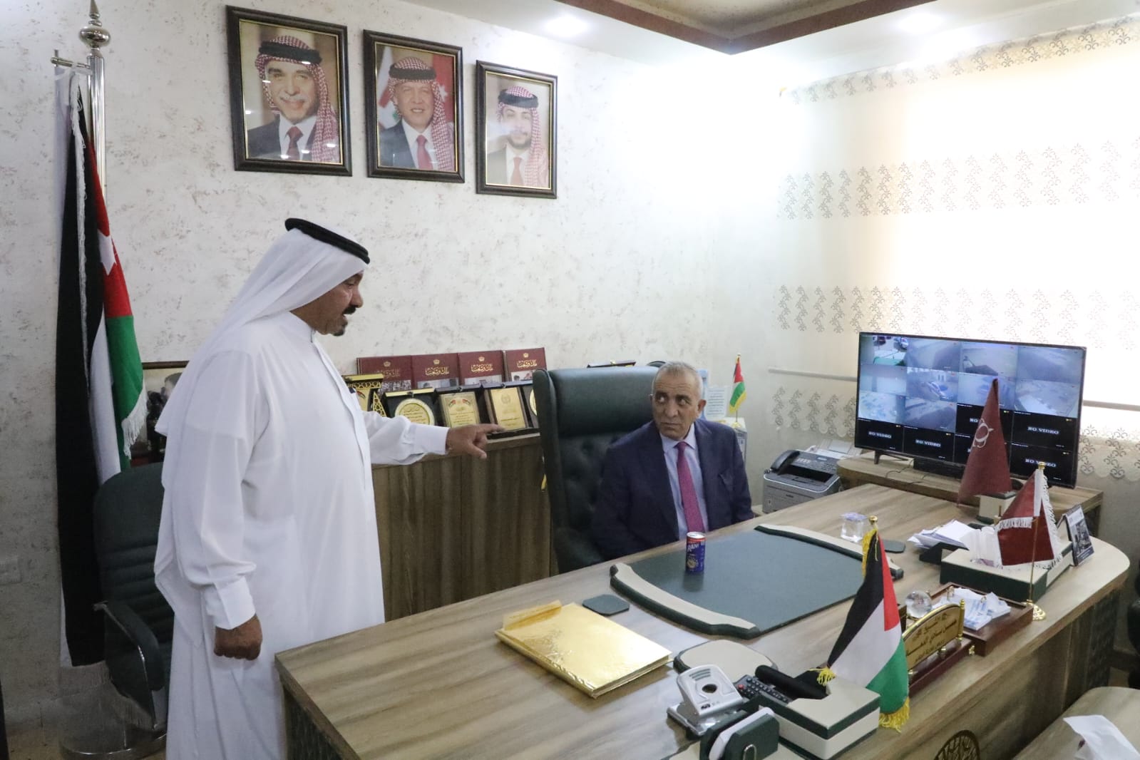 الرواشدة يقرر تأسيس مكتبة للطفل في قضاء الجفر