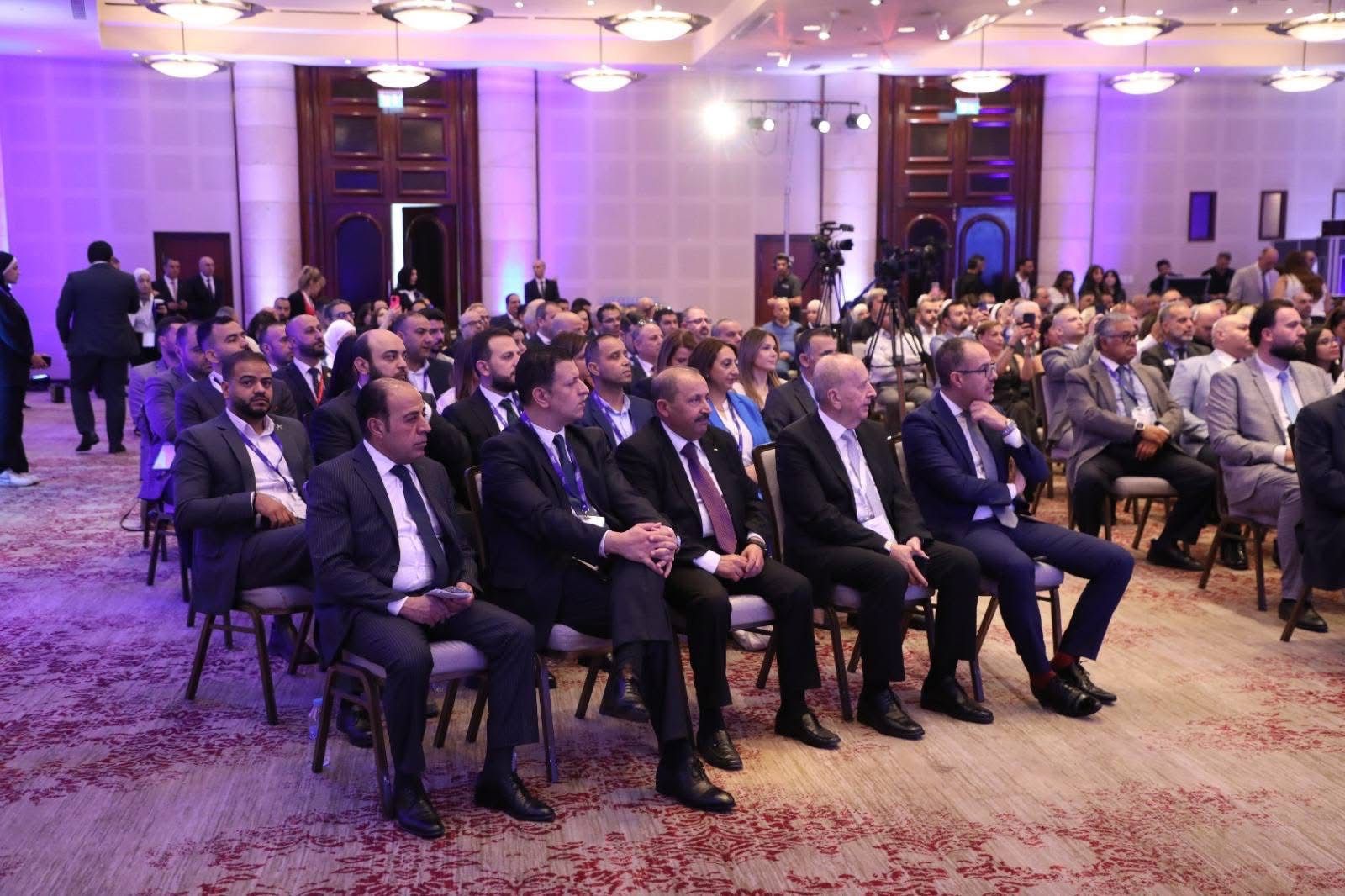 مندوبا عن رئيس الوزراء ، وزيرة السياحة والاثار تطلق فعاليات ملتقى مينا تراڤل