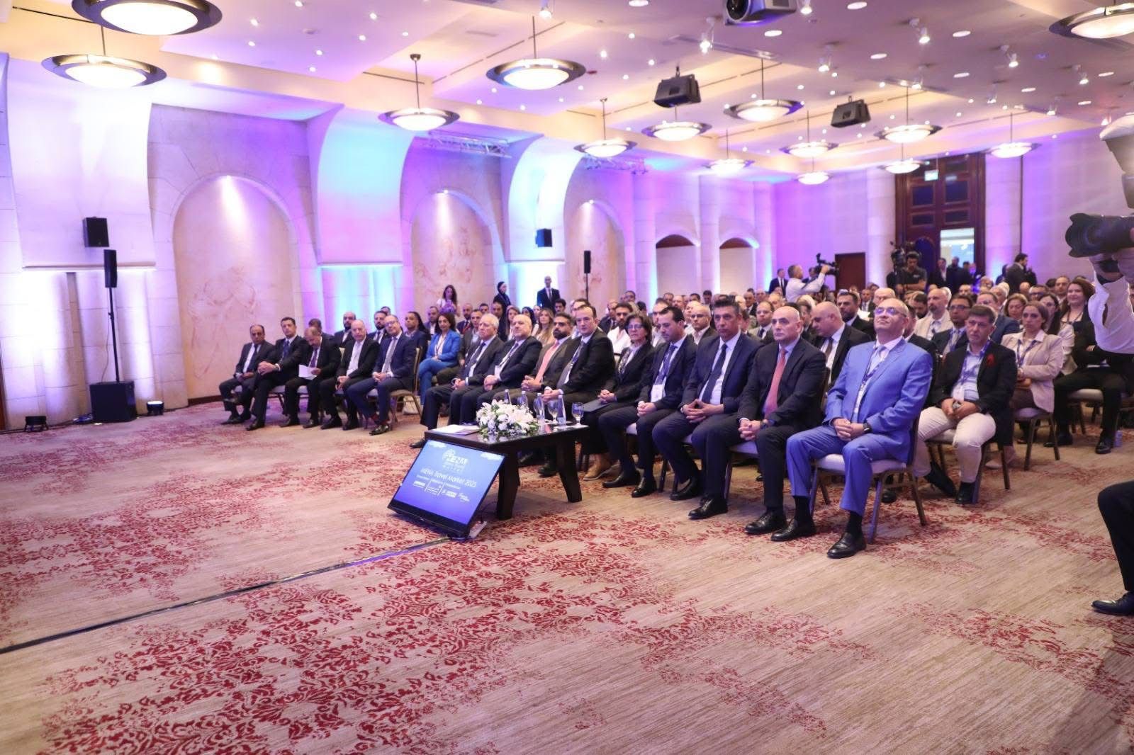 مندوبا عن رئيس الوزراء ، وزيرة السياحة والاثار تطلق فعاليات ملتقى مينا تراڤل