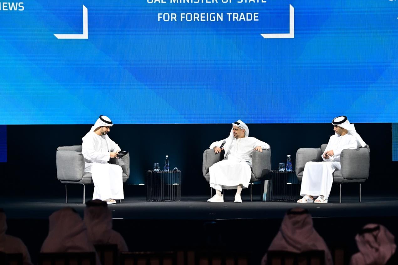 وزراء في أول أيام اصنع في الإمارات: التحوّل الصناعي والاستثمار والتجارة الدولية ركائز تنافسية الصناعة المحلية عالمياً