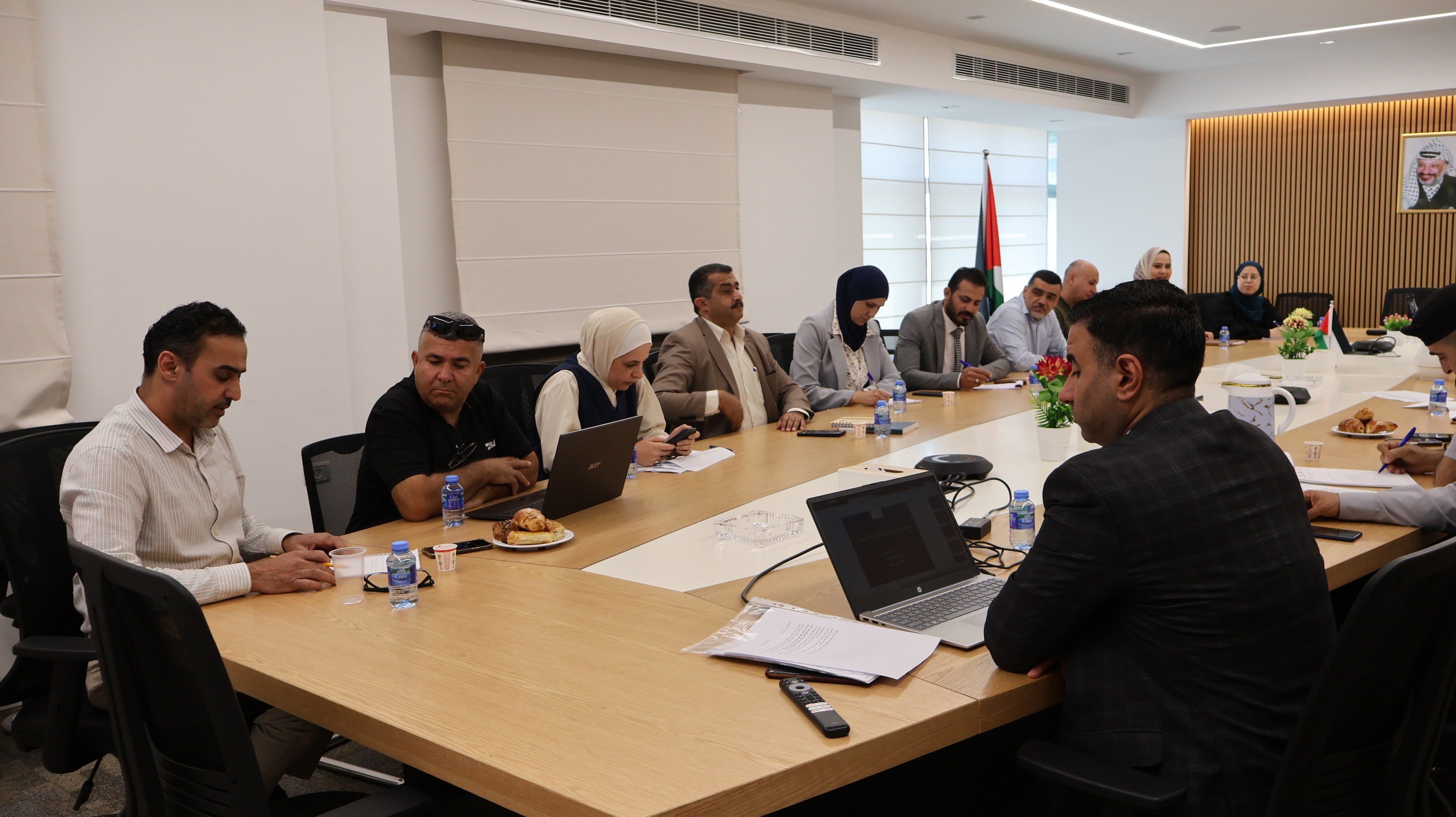  سلطة جودة البيئة و الدفاع المدني ينظمان ورشة تخصصية   لتعزيز التنسيق المشترك لمواجهة الطوارئ البيئية