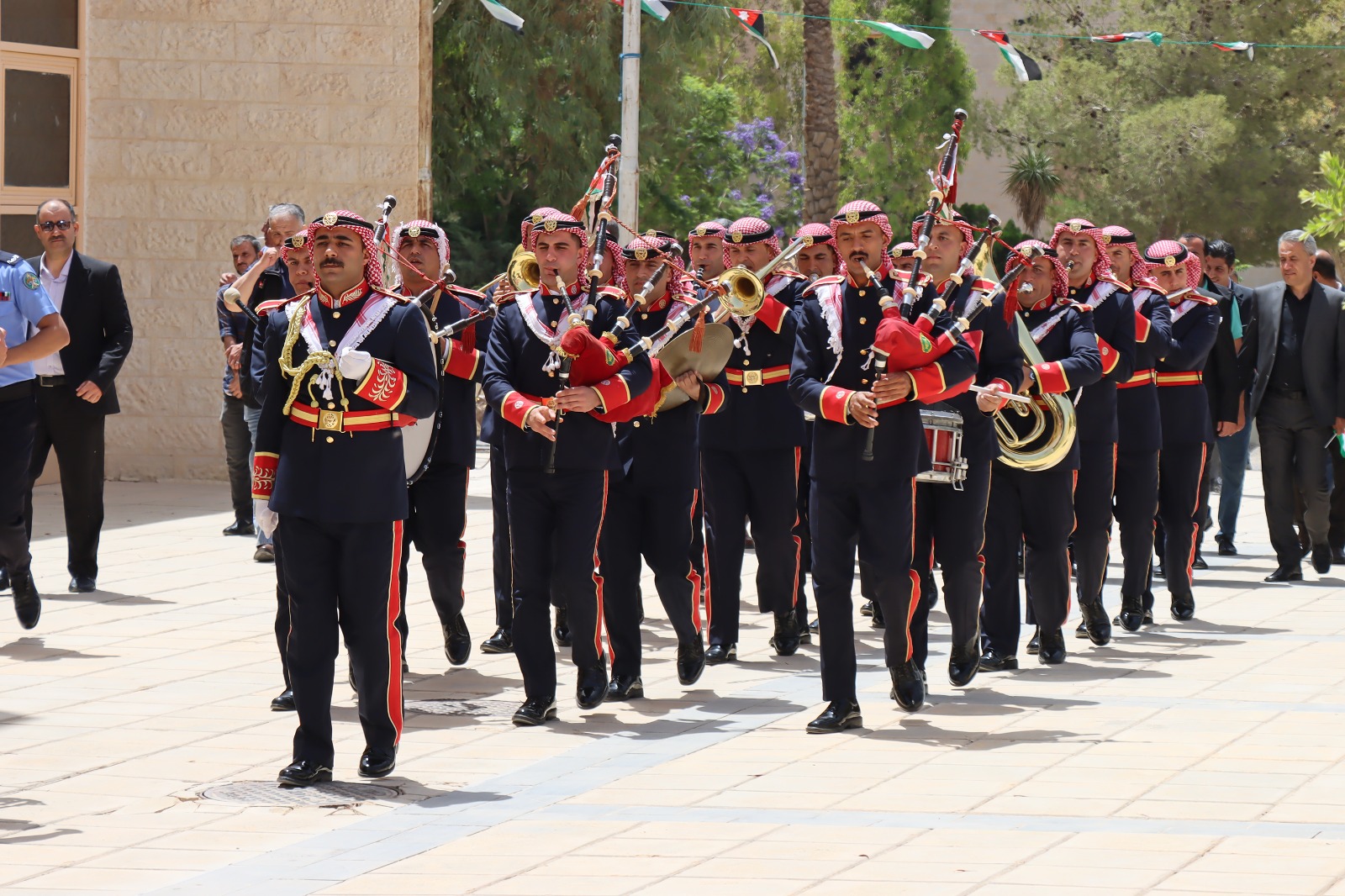 جامعة الحسين بن طلال تحتفل بعيد الاستقلال التاسع والسبعين للمملكة الأردنية الهاشمية.