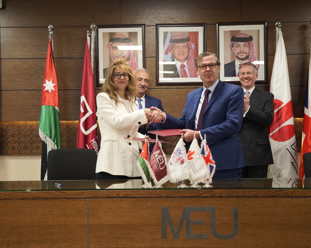 محطة جديدة من التقدم… إطلاق 3 برامج دكتوراة نوعية ومستضافة لجامعة بيدفوردشير البريطانية في الشرق الأوسط  