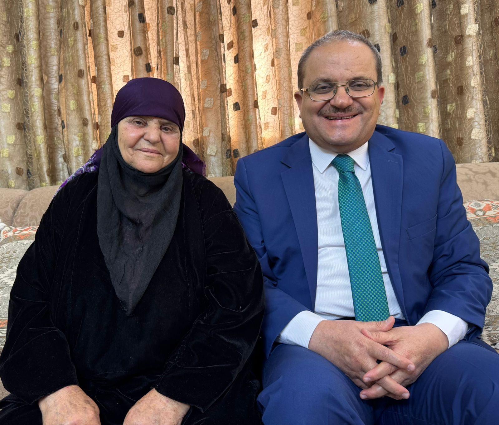 الأردنيات حرائر الإستقلال كتب الدكتور محمد طالب عبيدات