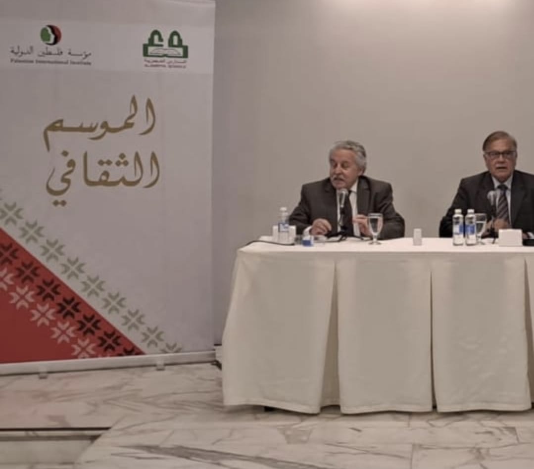 الدكتور خالد الشمري يقدم في منتدىالعصرية الثقافي قراءة معمقة في المشهد الاقتصادي العراقي