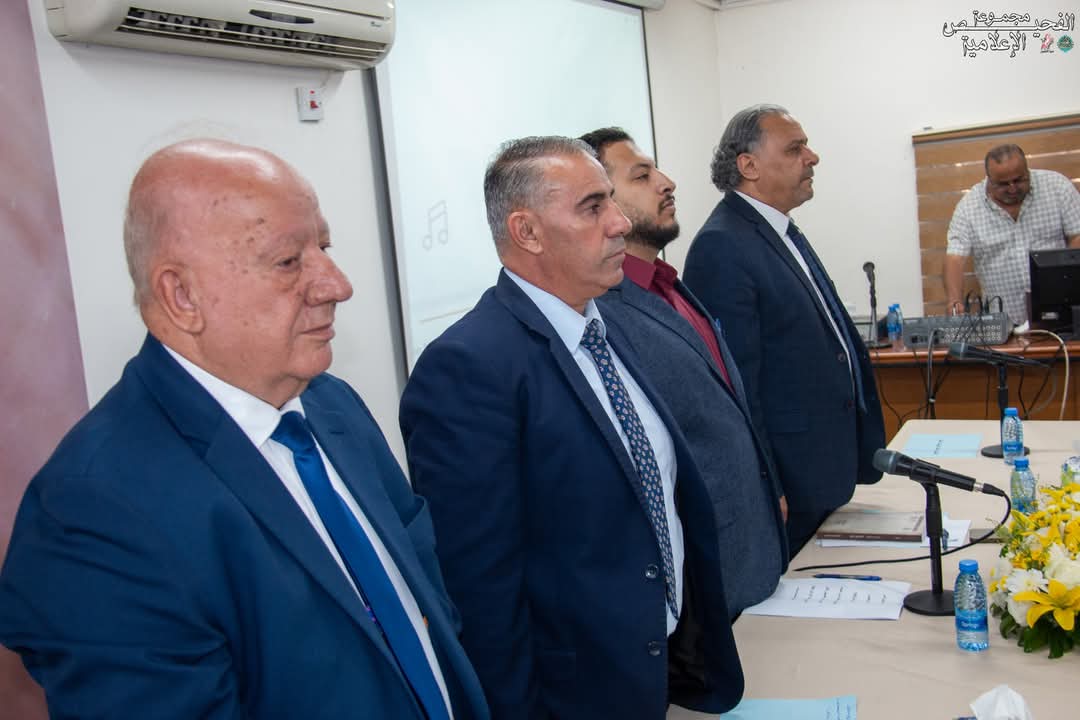 عطالله يرعى إشهار كتاب  الفحيص قبل عام ١٩٥٠ في منتدى الفحيص الثقافي. 