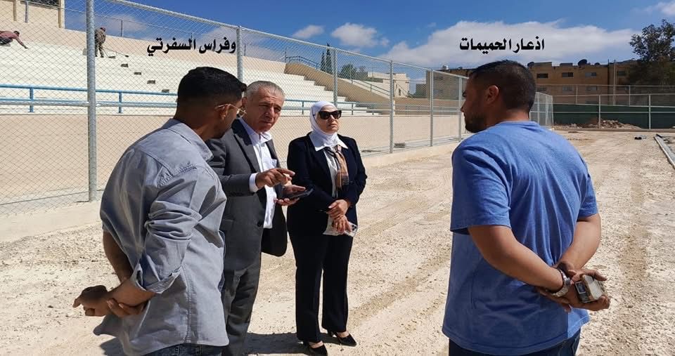 الشخاترة تزور ملعب عماد الدين زنكي بزيارة مفاجئة للوقوف على سير العمل في الملعب..