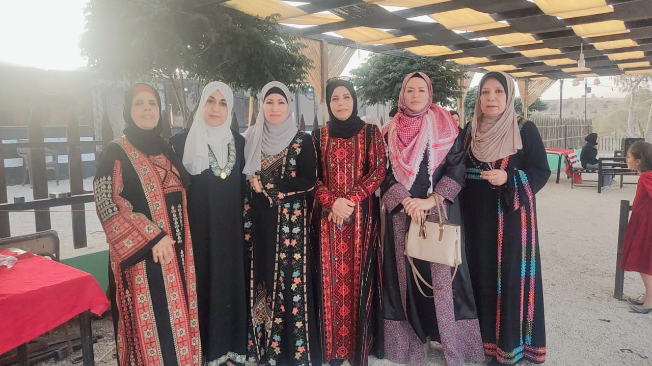 أصايل مادبا.. احتفال نسائي مختلف بعيد الاستقلال في أحضان سد الوالة