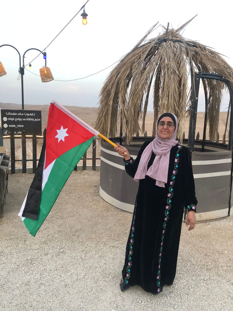 أصايل مادبا.. احتفال نسائي مختلف بعيد الاستقلال في أحضان سد الوالة