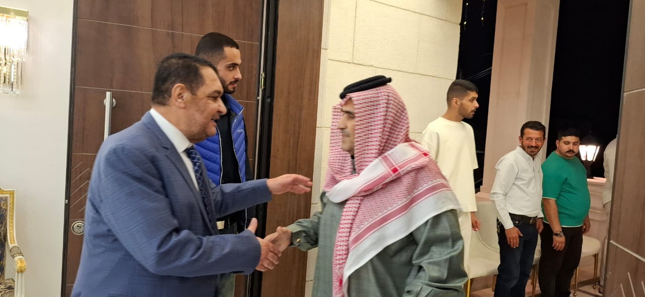 رجل الأعمال مروان سعيد الركيبات يُقيم مأدبة عشاء احتفالًا بقدوم حفيده “شهم” في دابوق