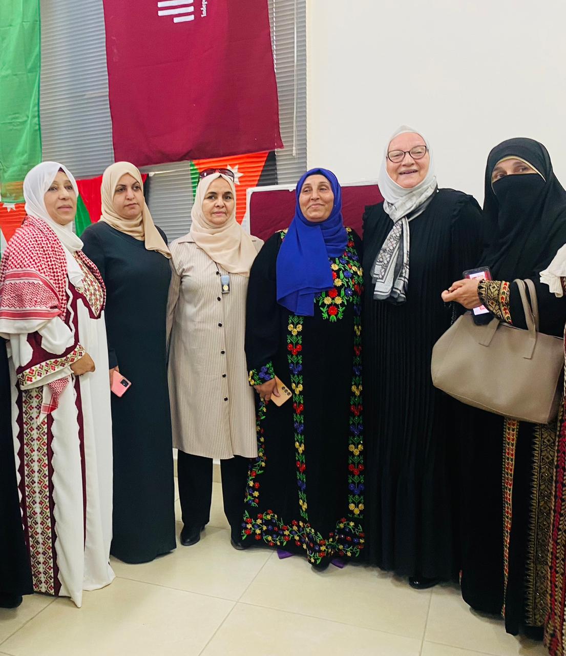 تجمع لجان المرأة وبالتشارك مع الاتحاد النسائي وجمعية اتحاد المرأة الأردنية في مادبا يحتفل بعيد الاستقلال