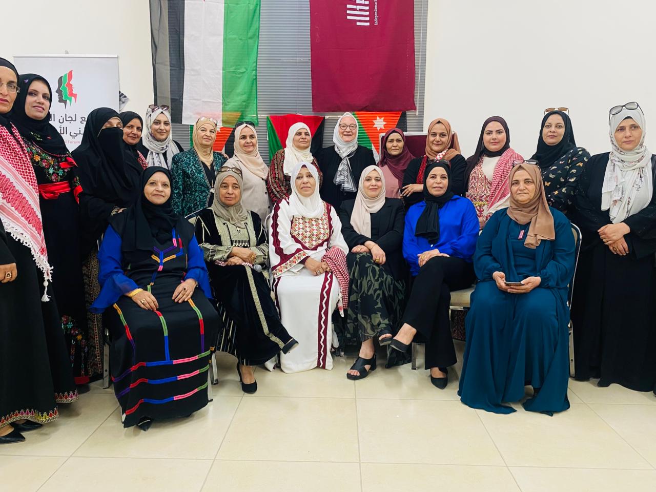 تجمع لجان المرأة وبالتشارك مع الاتحاد النسائي وجمعية اتحاد المرأة الأردنية في مادبا يحتفل بعيد الاستقلال