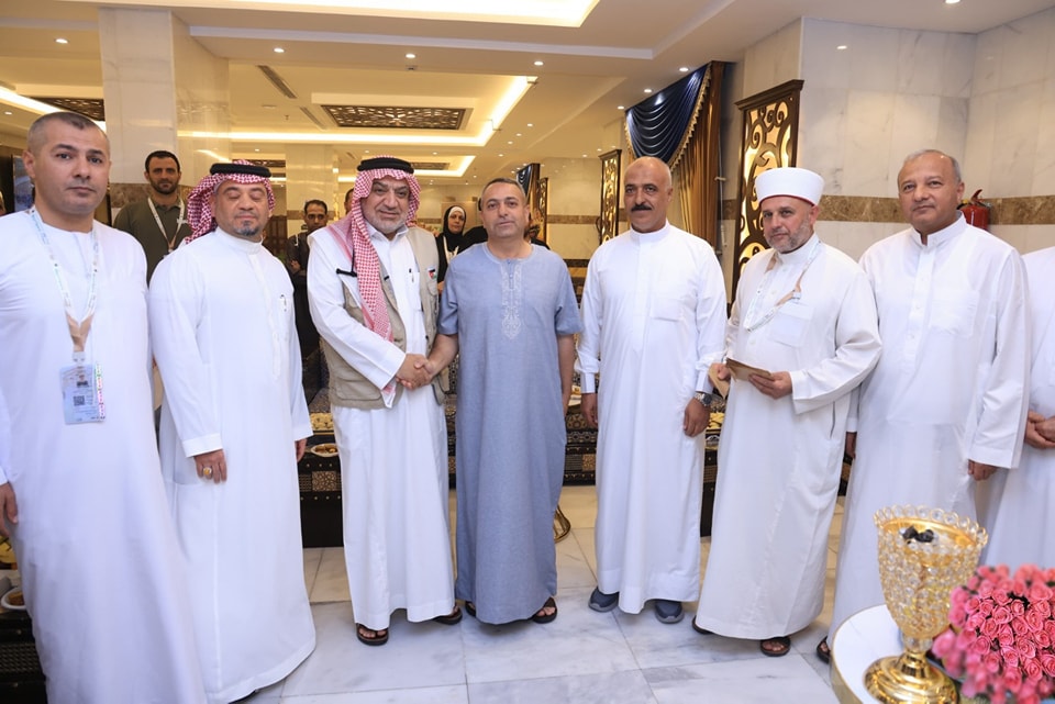 وزير الأوقاف يتفقد بعثة الحج العسكرية الأردنية رقم 50