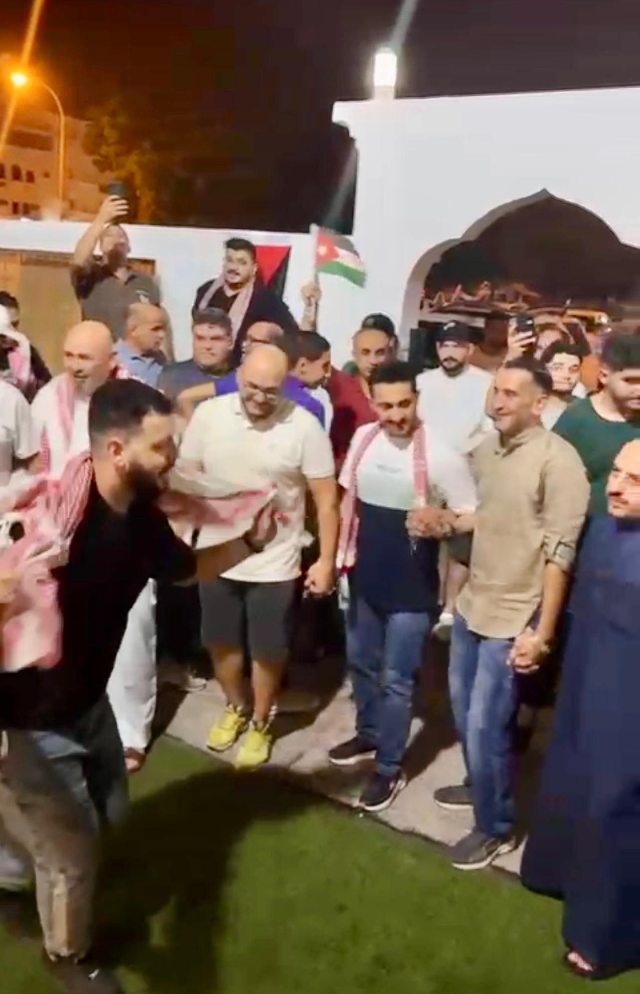 كلنا فائزون .. لأننا كنا معًا يا أبناء الجالية الأردنية الكرام،