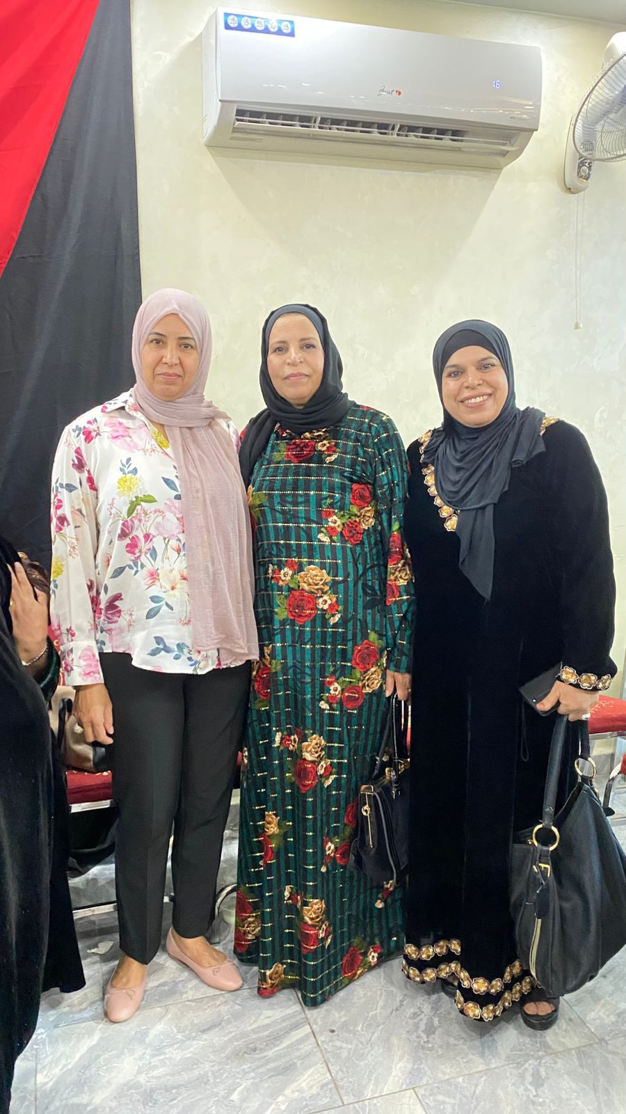 نشميات ماعين يحتفلن بعيد الاستقلال والأعياد الوطنية برعاية أهالي الشهداء