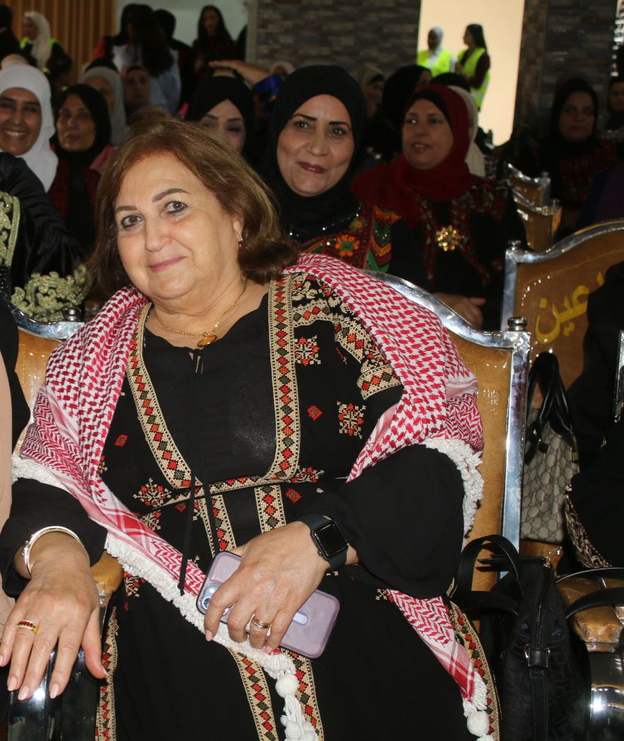 نشميات ماعين يحتفلن بعيد الاستقلال والأعياد الوطنية برعاية أهالي الشهداء