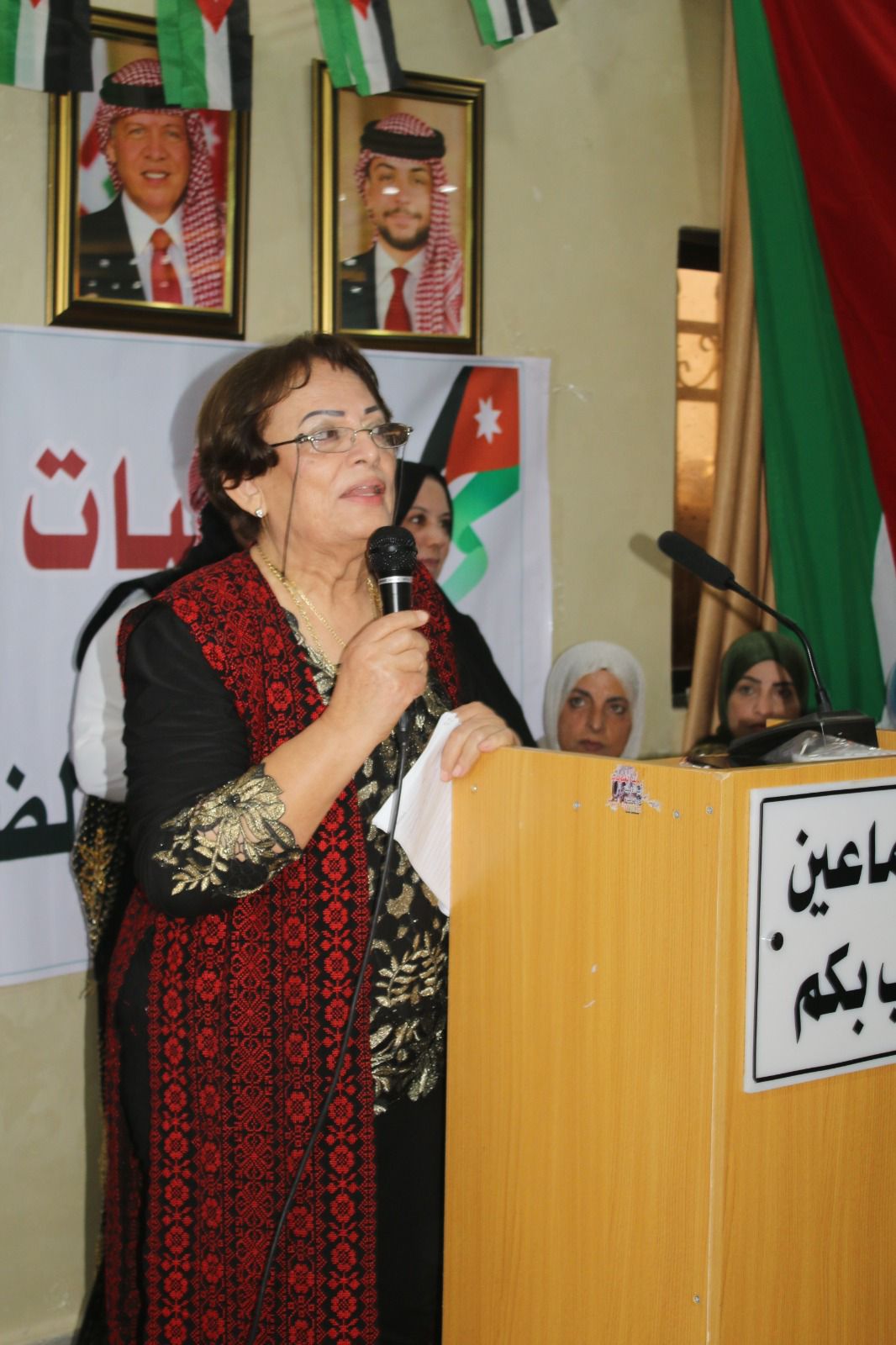 نشميات ماعين يحتفلن بعيد الاستقلال والأعياد الوطنية برعاية أهالي الشهداء