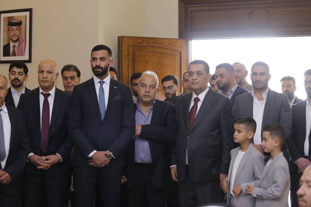 آل الركيبات وأبو شريحة نسـايب   معالي جمال الصرايرة طلب يد العروس والدكتـــــــور مهــــدي العلمــــــي أعطى..
