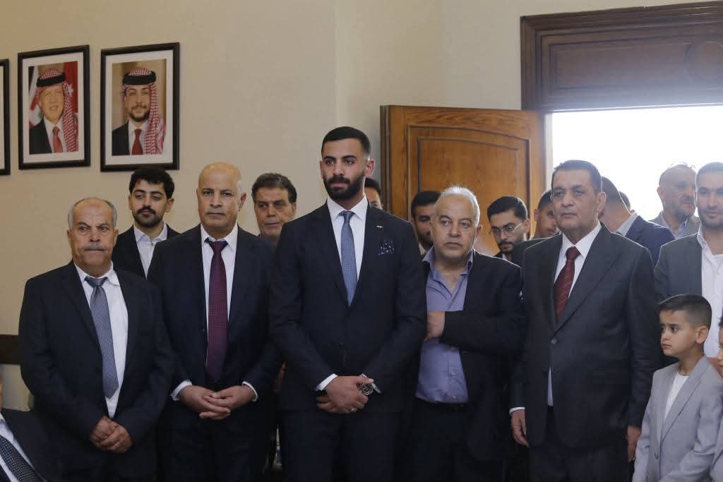آل الركيبات وأبو شريحة نسـايب   معالي جمال الصرايرة طلب يد العروس والدكتـــــــور مهــــدي العلمــــــي أعطى..