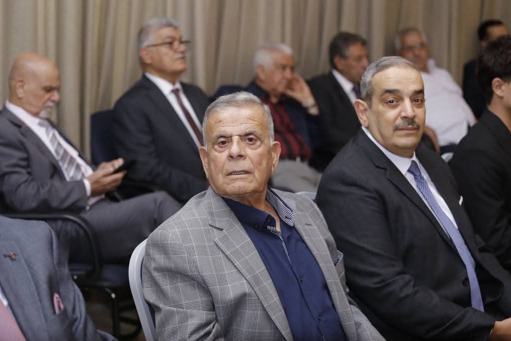 آل الركيبات وأبو شريحة نسـايب   معالي جمال الصرايرة طلب يد العروس والدكتـــــــور مهــــدي العلمــــــي أعطى..