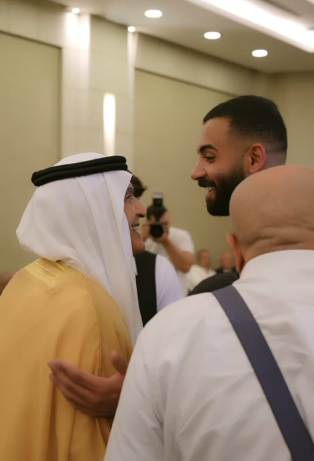 آل الركيبات وأبو شريحة نسـايب   معالي جمال الصرايرة طلب يد العروس والدكتـــــــور مهــــدي العلمــــــي أعطى..